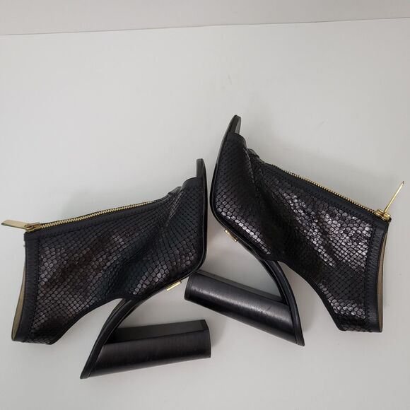 MICHAEL KORS Womens 8.5 / 39 Bootie Sandals Snakeskin Black Leather Gold Zipper - Picture 6 of 9